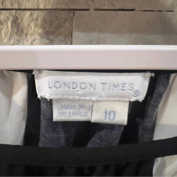 London Times size 10 sheath dress - Picture 2 of 9